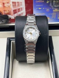 ساعت مچی زنانه رومانسون اکسکلوسیو نگین‌دار کوارتز بند استیل | Romanson Exclusive Quartz Women’s Watch — تصویر ۷