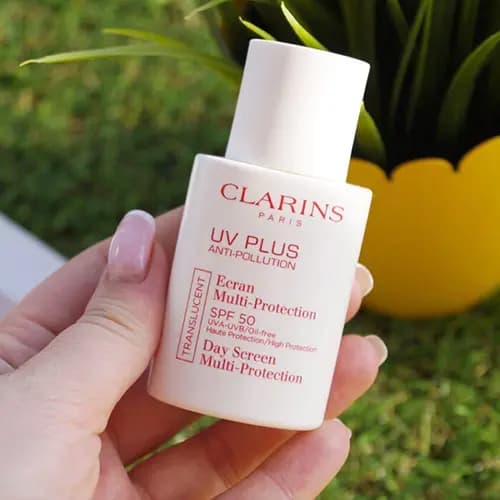 ضد آفتاب یو وی پلاس رنگی کلارنس SPF50 — تصویر ۵