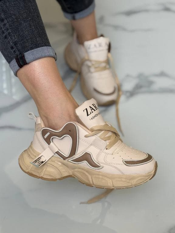 کتونی ZARA قلبی 34269
