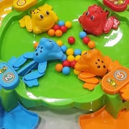 بازی قورباغه های شکمو ورژن 4 نفره مدل Hungry Frogs — تصویر ۳