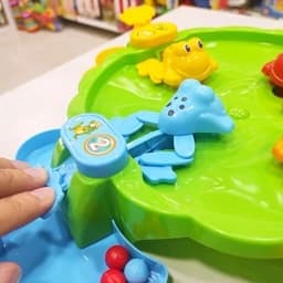 بازی قورباغه های شکمو ورژن 4 نفره مدل Hungry Frogs — تصویر ۴