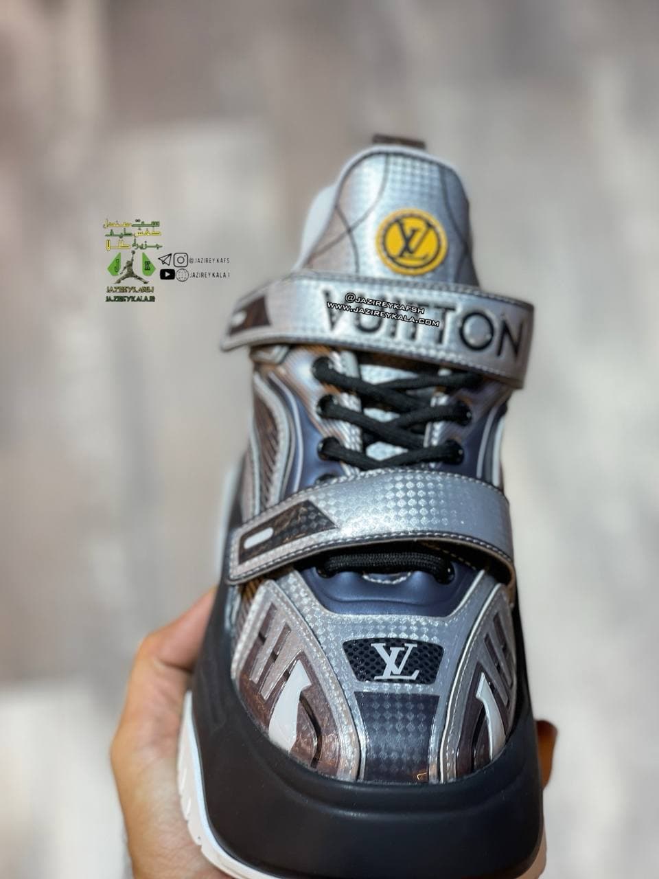کتانی اسنیکر لویز ویتان sniker louis vuitton