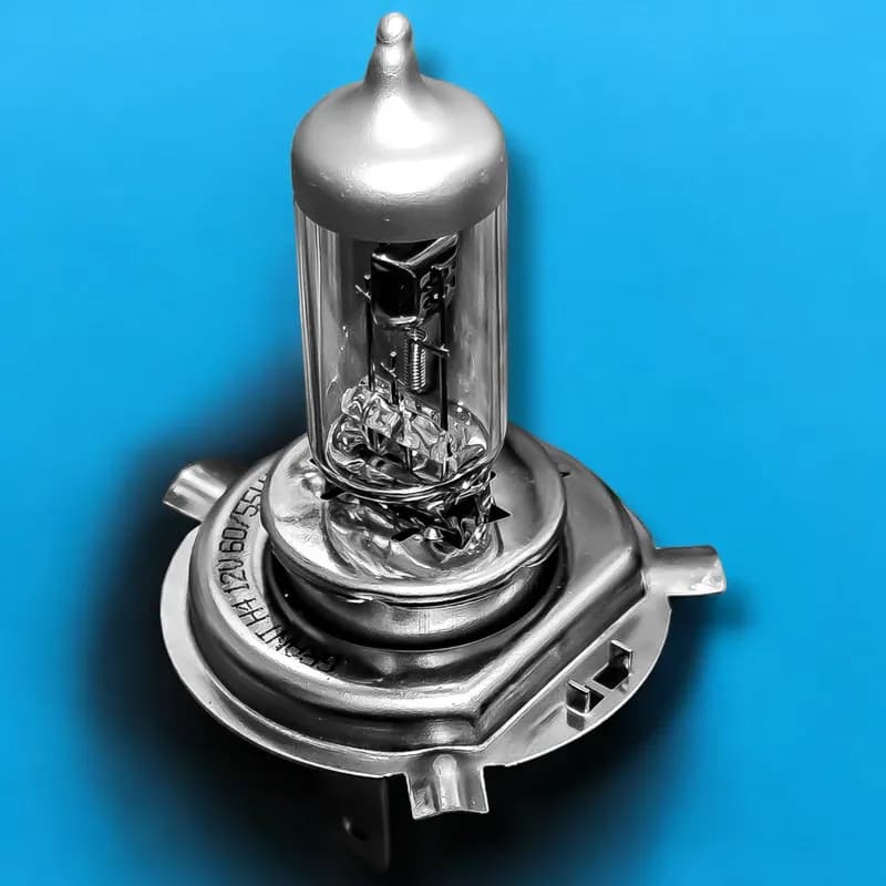 لامپ نور پایین و نور بالا چراغ جلو تک حالته بست یدک مدل استاندارد پایه H4 مناسب برای بسترن B30 — تصویر ۵
