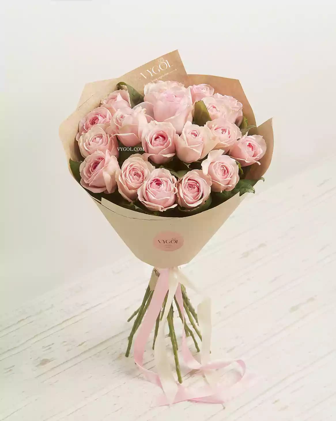 دسته گل رز صورتی Sweet rose | ویگُل