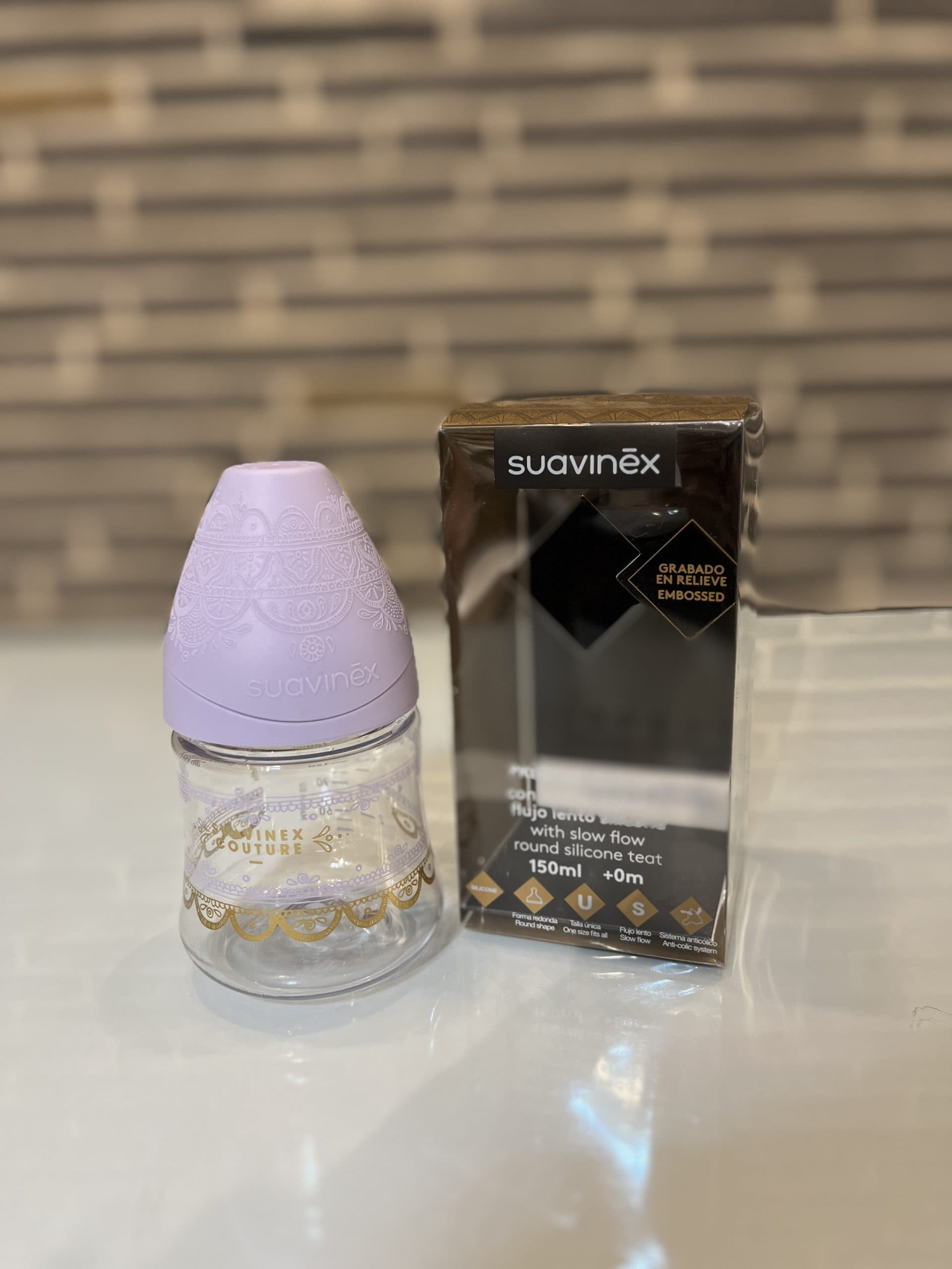 شیشه شیر ارتودنسی ضدنفخ نوزادی سوپر لوکس سواوینکس اصل اسپانیا suavinex