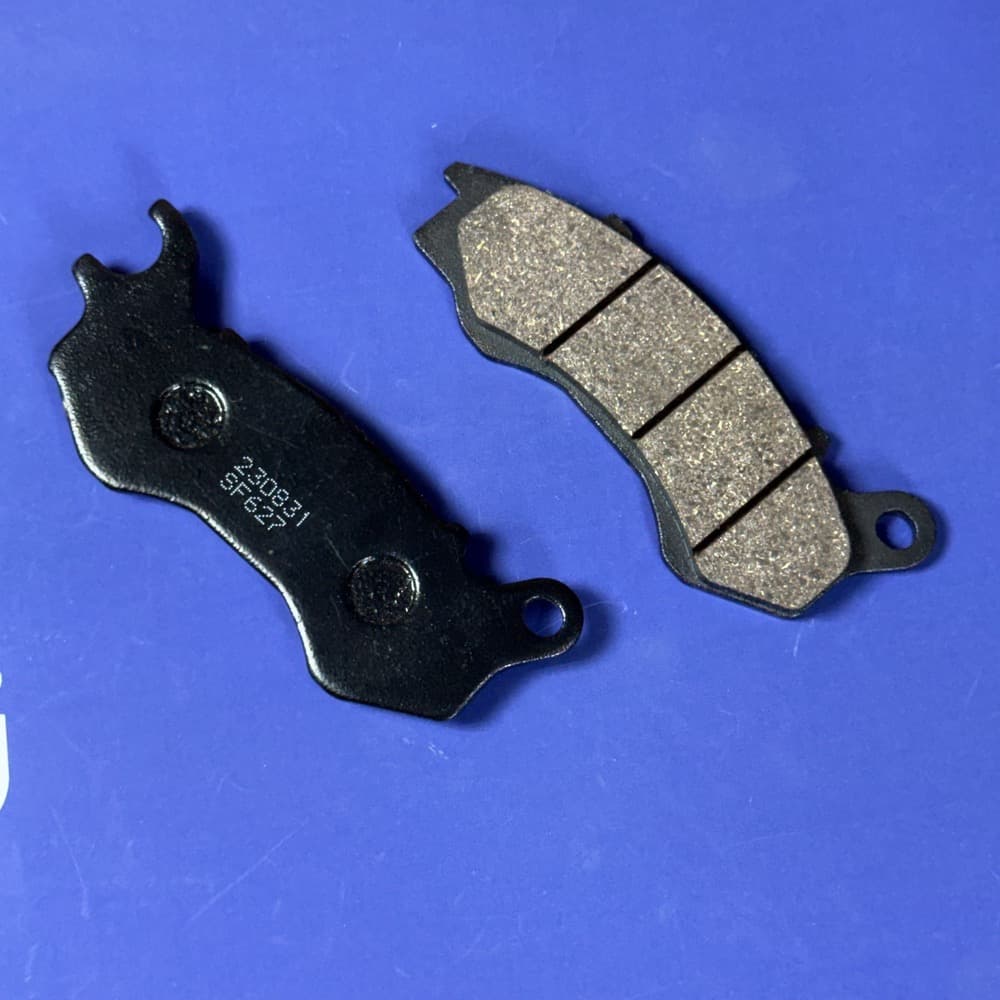 لنت جلو طرح ایروکس نیرو موتور (r155) و PCX شاخ راست اورجینال نیرو موتور — تصویر ۲