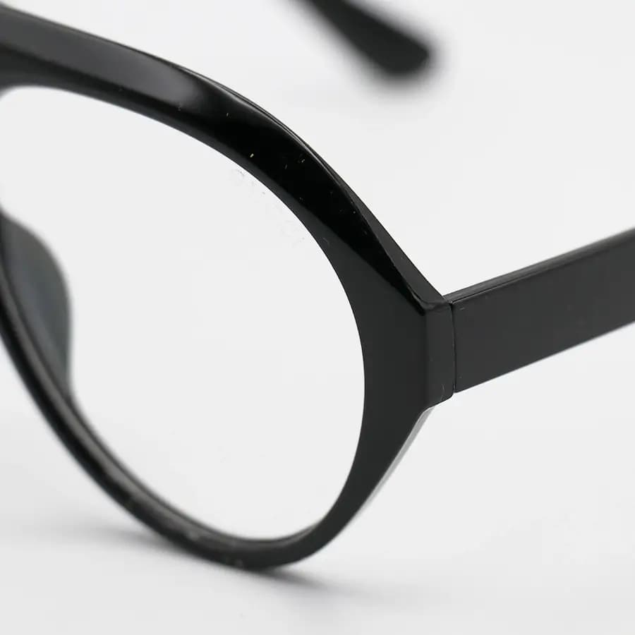 عینک دید در شب ترند GUCCI با فریم شکل خلبانی، رنگ مشکی و لنز بی‌رنگ و شفاف (بلوکات) مدل ZN3607 — تصویر ۶