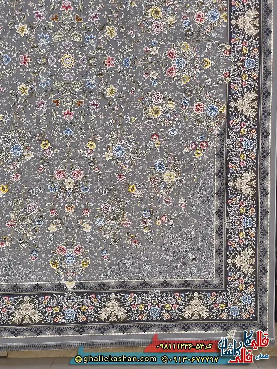 فرش 1200 شانه طرح افشان رایحه رنگ طوسی نقره ای گل برجسته کاشان — تصویر ۳