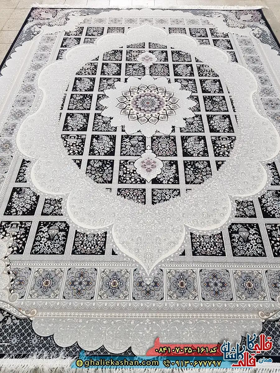 فرش 700 شانه خشتی طرح مانلی رنگ سرمه ای کاشان — تصویر ۲