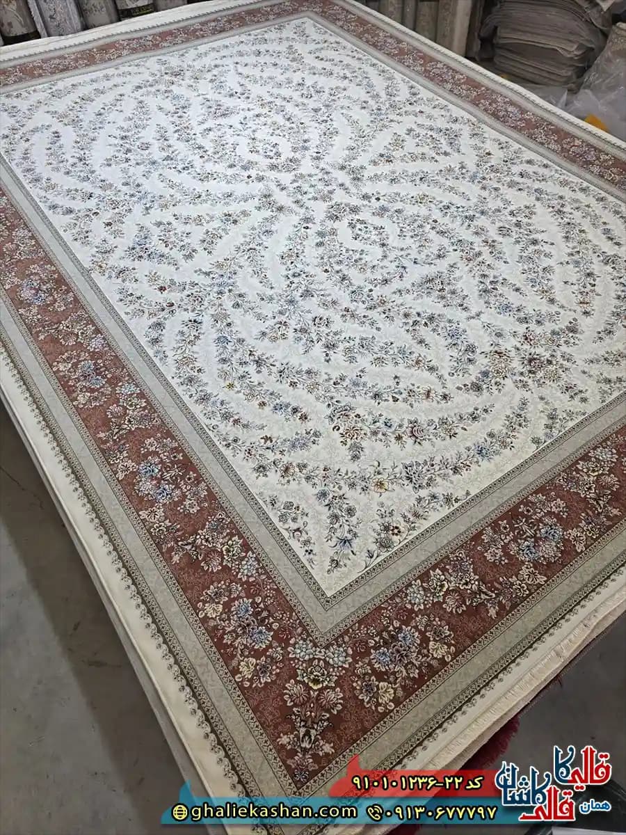 فرش کلاسیک 1200 شانه طرح افشان ناوک رنگ کرم حاشیه لاکی کاشان