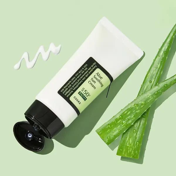 کرم ضد آفتاب آبرسان و تسکین دهنده آلوئه ورا کوزارکس spf50 — تصویر ۱۱