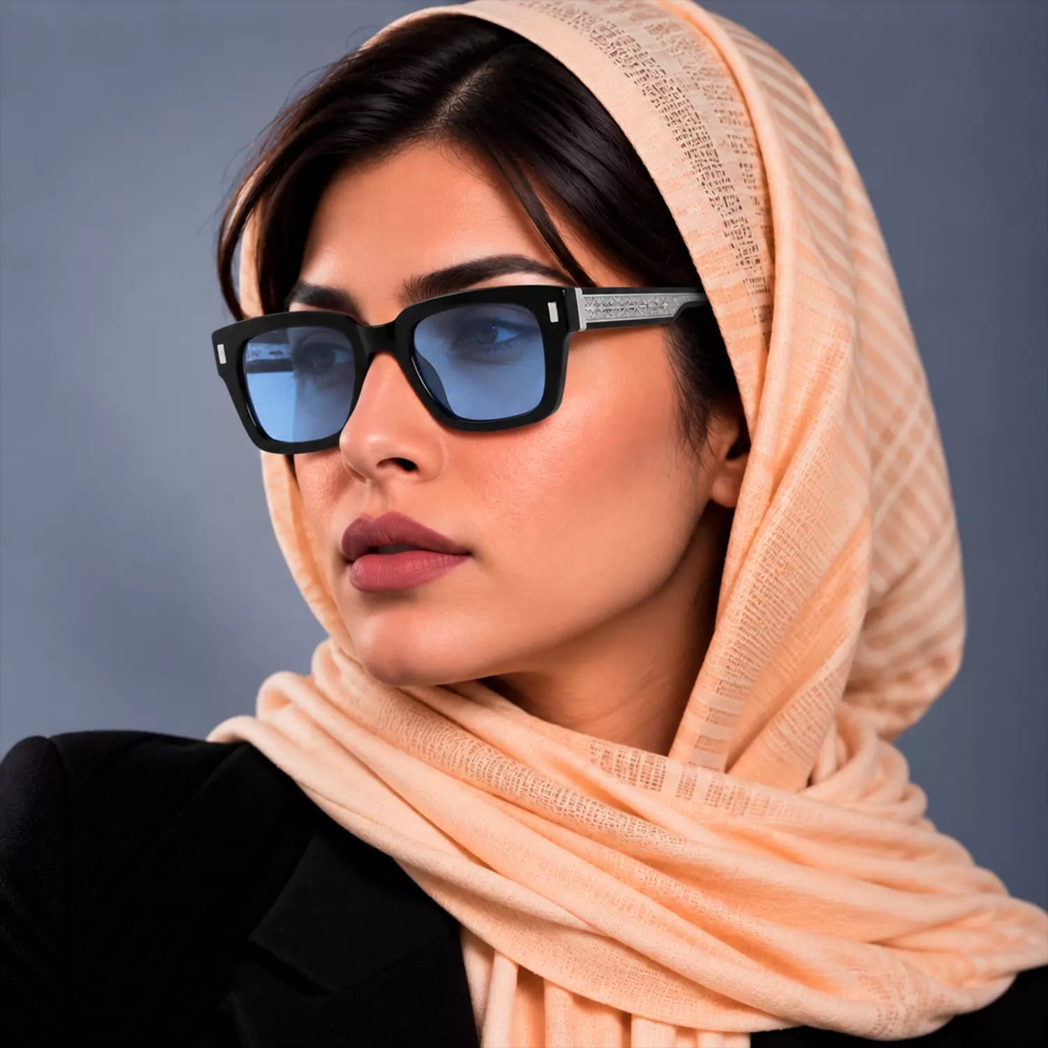 عینک آفتابی امیری فریم مربع اورجینال کد AR1010 — تصویر ۳