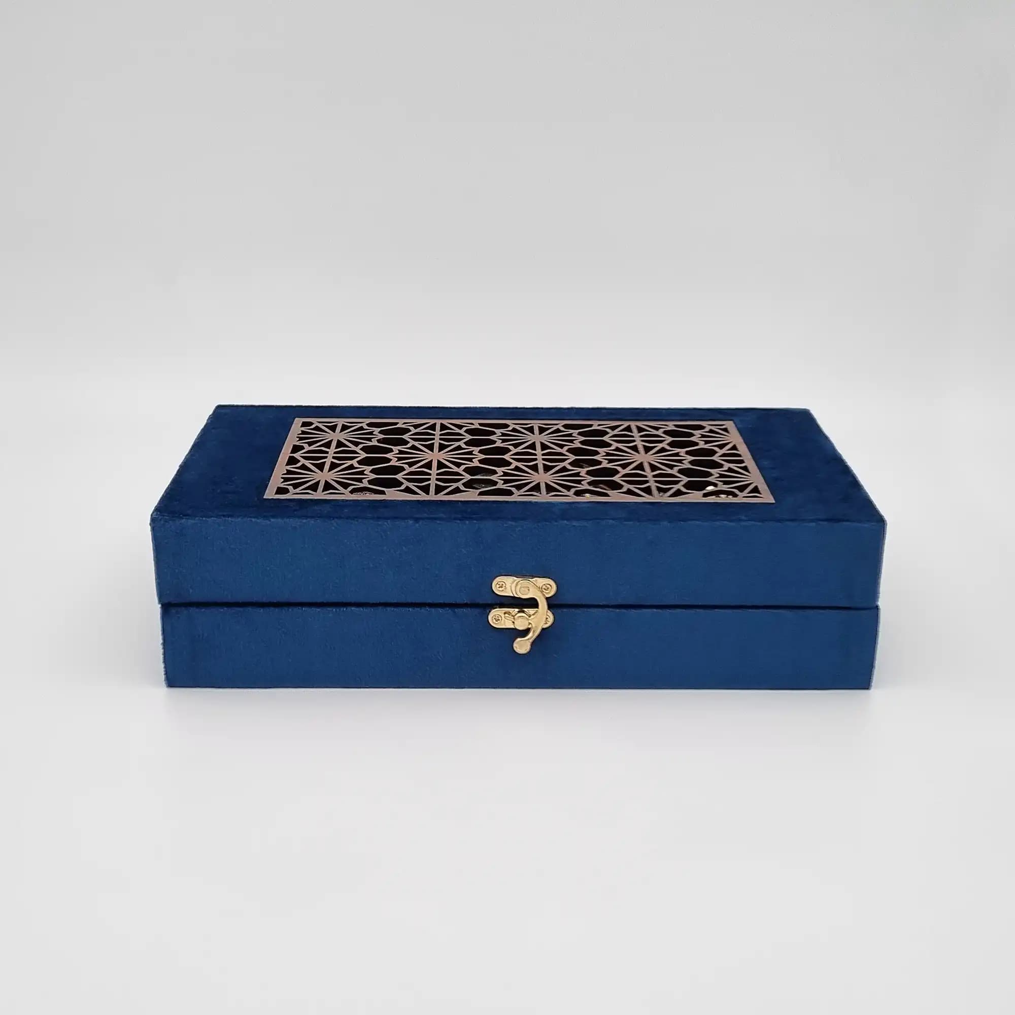 پک زعفران کادویی سوپرنگین 3 گرمی به همراه هاون و قوری (کد 156) — تصویر ۳