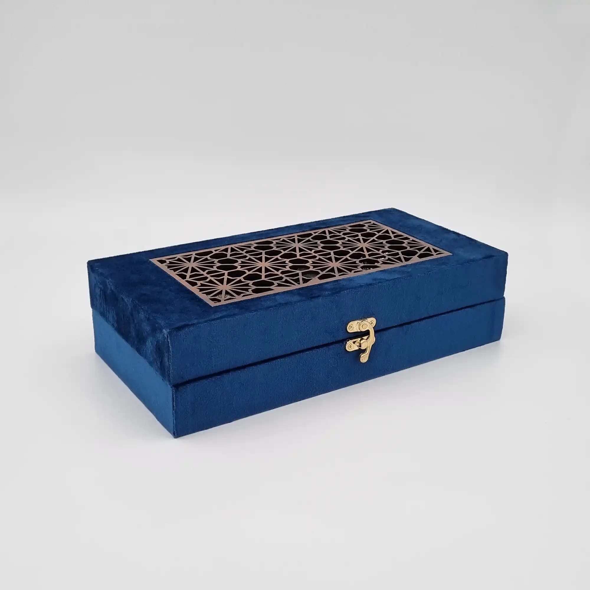 پک زعفران کادویی سوپرنگین 3 گرمی به همراه هاون و قوری (کد 156) — تصویر ۴