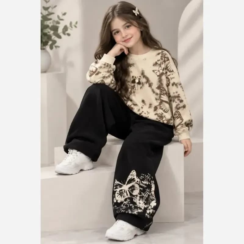 ست بلوز و شلوار دخترانه دورس طرح پروانه رنگ سفید کرم شکلاتی سایز 45 تا 65