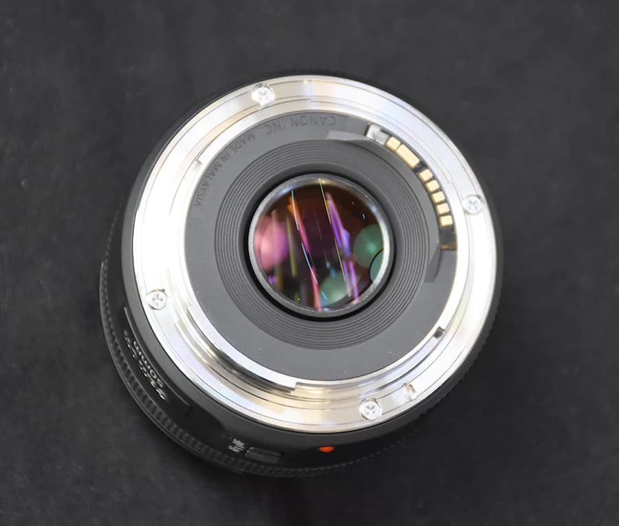 لنز Canon 50mm F1.8 STM دست دوم — تصویر ۴