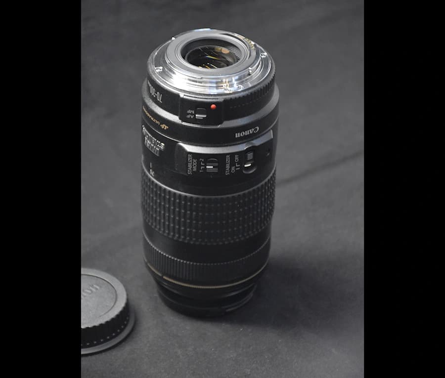 لنز Canon 70-300mm F4-5.6 دست دوم — تصویر ۲