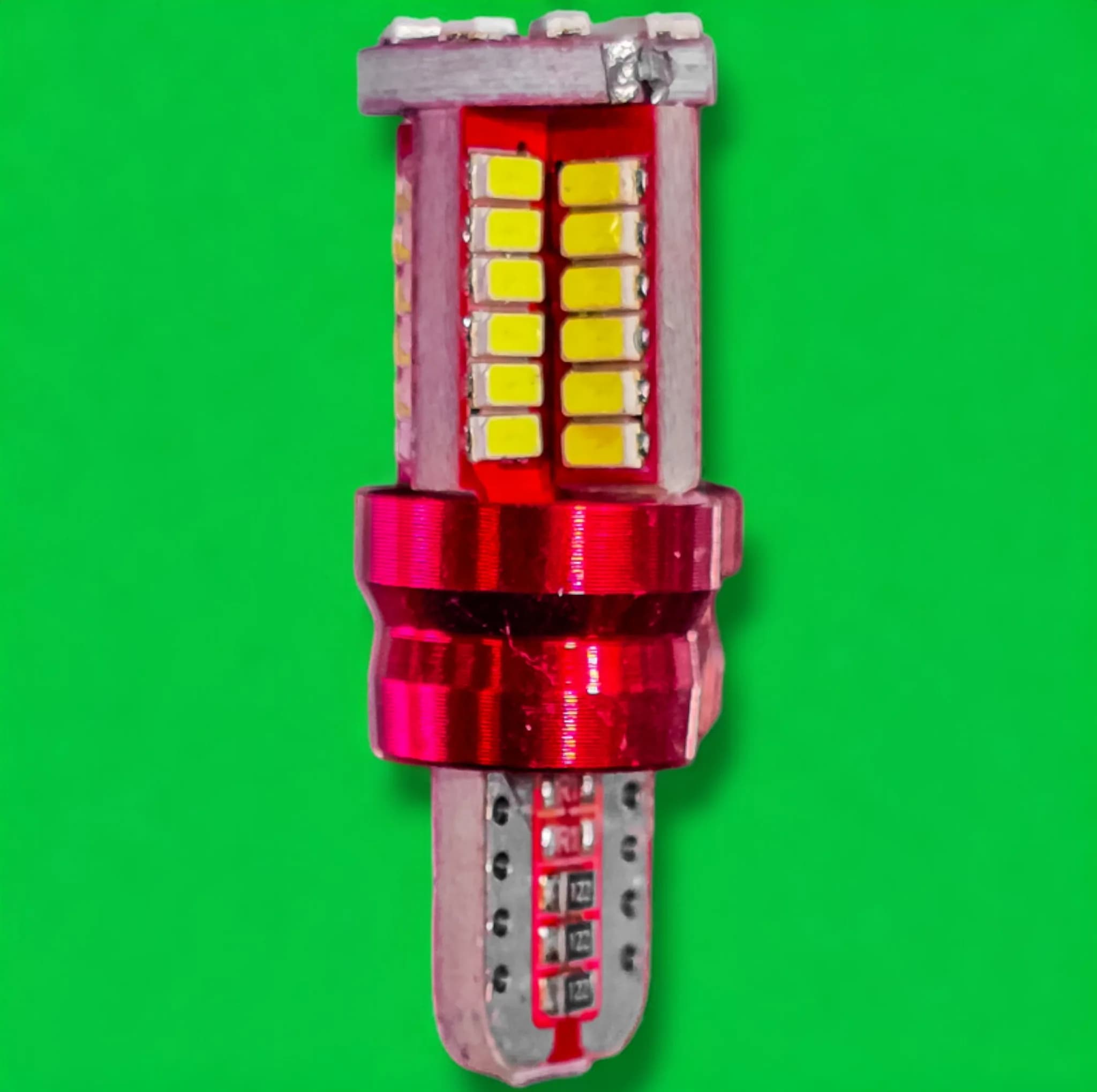 لامپ کوچک چراغ جلو خودرو تک حالته بست یدک مدل 58 تایی یخی کد SMD پایه تک کنتاک مناسب برای ساینا بسته 2 عددی — تصویر ۵