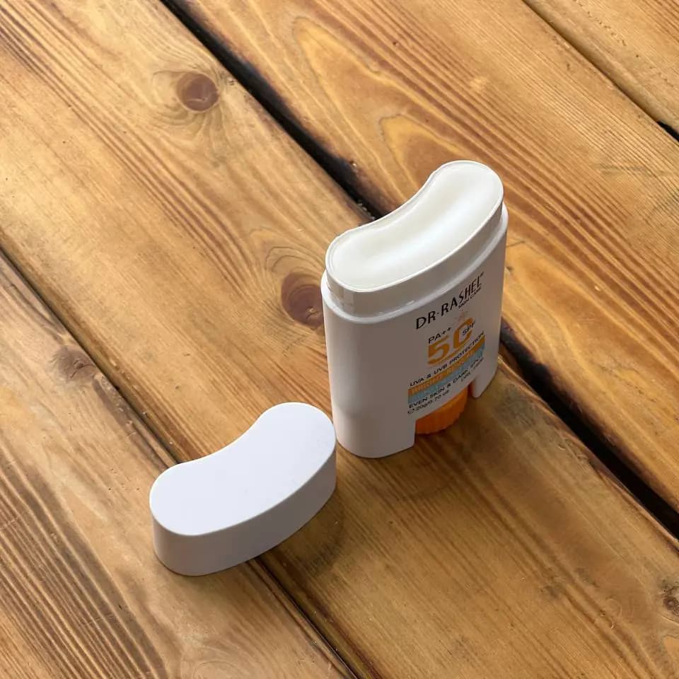 ضد آفتاب ضد لک استیکی دکتر راشل مدل Bright Reveal — تصویر ۵