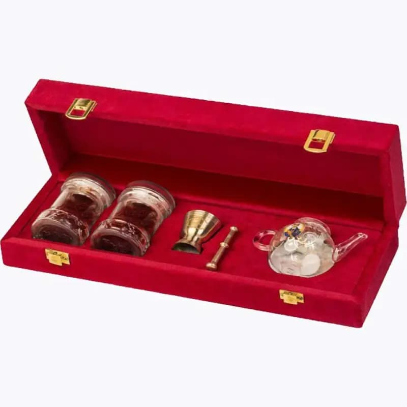 زعفران قائنات کادوئی مخمل یاقوت بهرامن (۱۲ گرم زعفران همراه با هاون برنجی و قوری کریستالی)
