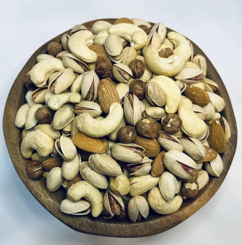 آجیل چهار (۴) مغز ممتاز خام