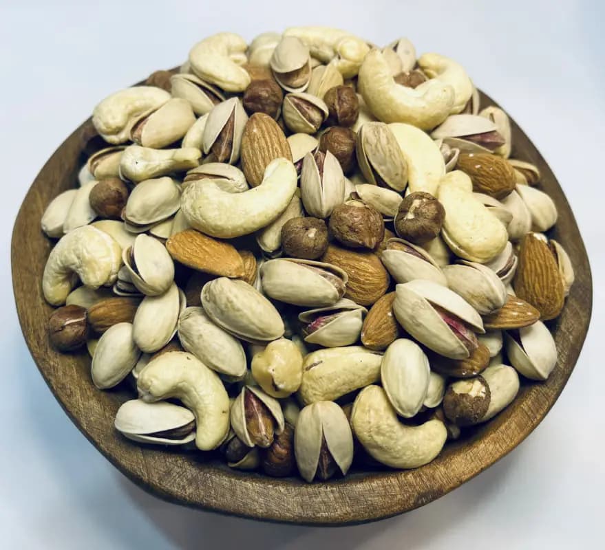 آجیل چهار (۴) مغز ممتاز خام