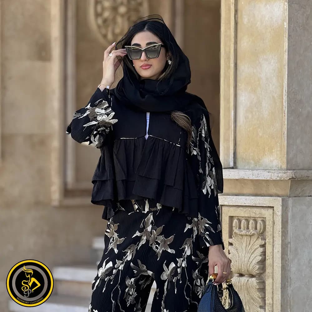 ست دو تیکه زنانه کراپ و شلوار چین‌دار — تصویر ۲
