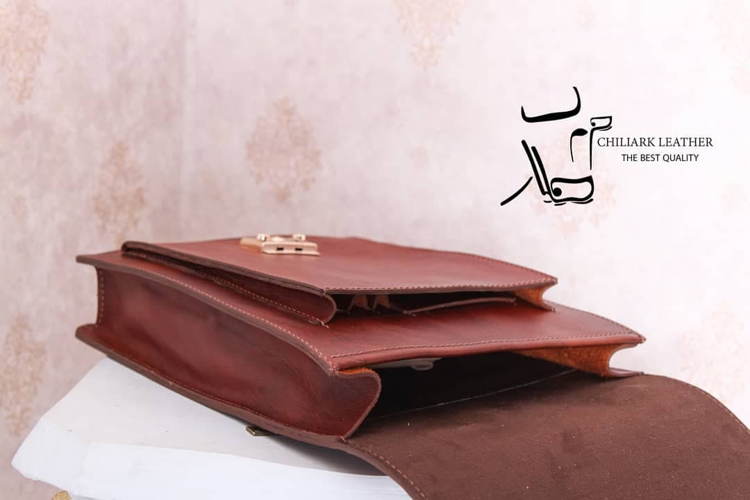 کیف چرم نیمه اداری دانشجویی کد 10256 — تصویر ۲