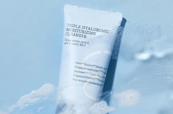شوینده و آبرسان هیالورونیک سه گانه کوزارکس 150 میل | Cosrx Hydrium Triple Hyaluronic Moisturizing Cleanser — تصویر ۳