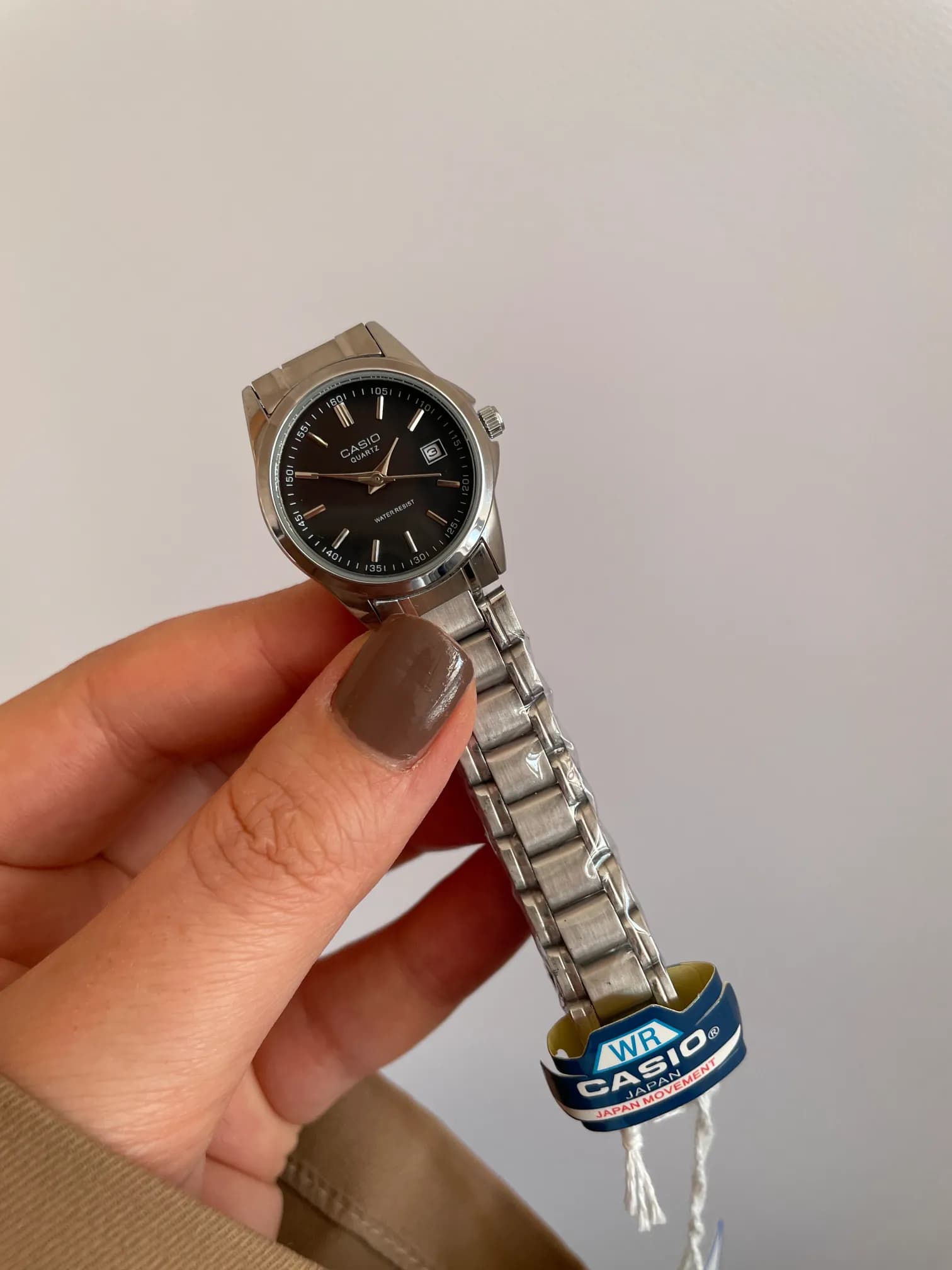 ساعت مچی زنانه CASIO صفحه مشکی — تصویر ۲