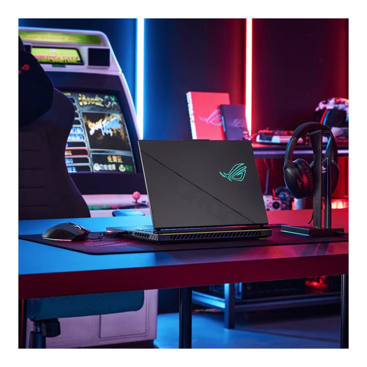 لپ تاپ 18 اینچی ایسوس مدل ROG Strix G18 G814JIR-N6076-i9 14900HX-RTX4070 8GB-32GB DDR5 5600MHz-2TB SSD-QHD 240Hz - کاستوم شده — تصویر ۱۱
