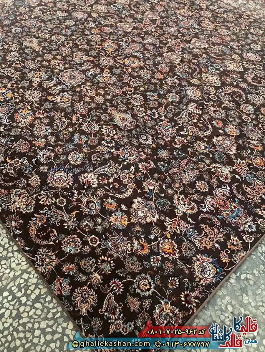 فرش مسجد 700 شانه کاشان طرح افشان شاه عباسی بدون حاشیه رنگ قهوه ای گردویی — تصویر ۲