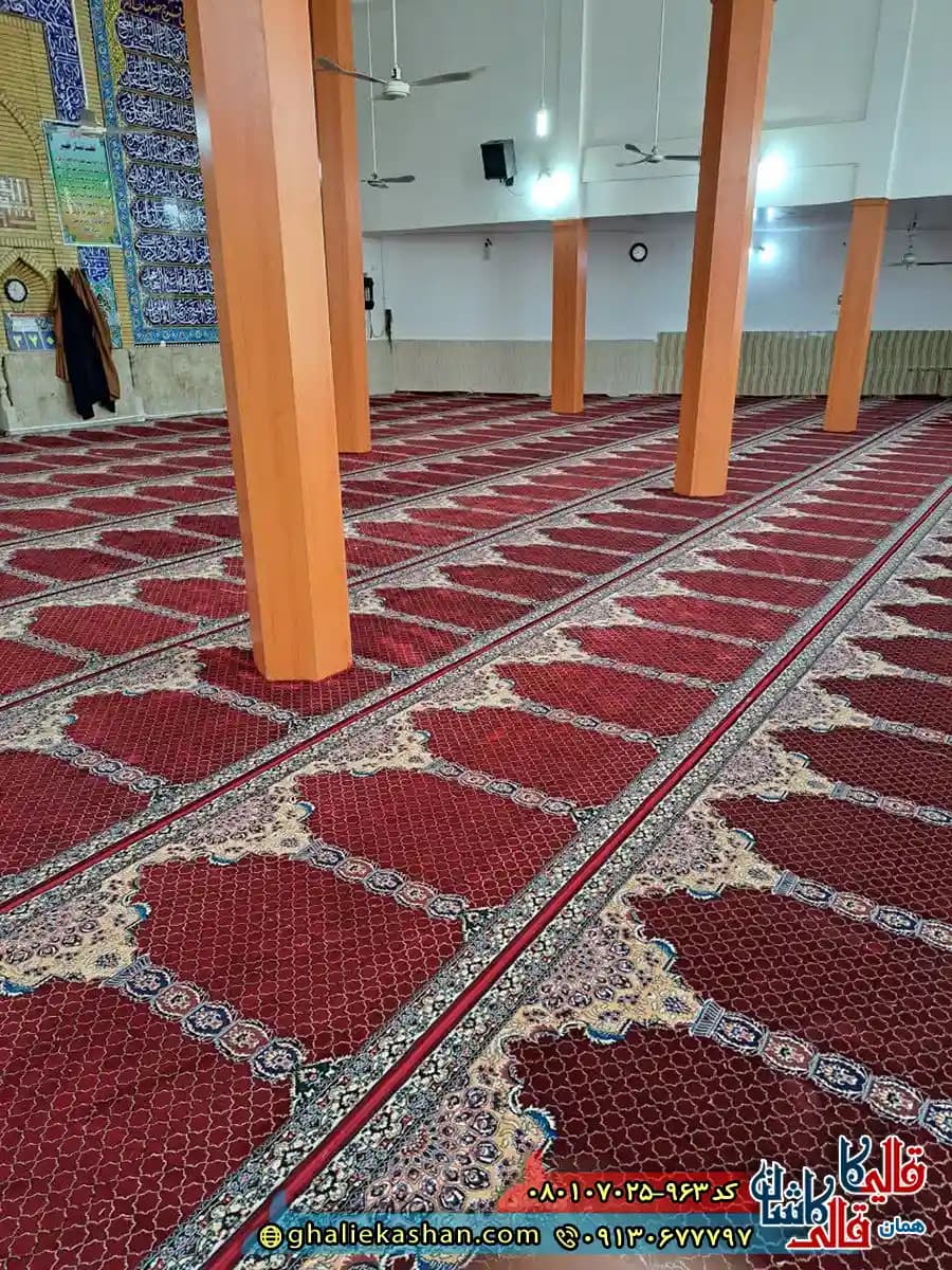 فرش مسجد 700 شانه کاشان طرح عرش رنگ قرمز — تصویر ۳