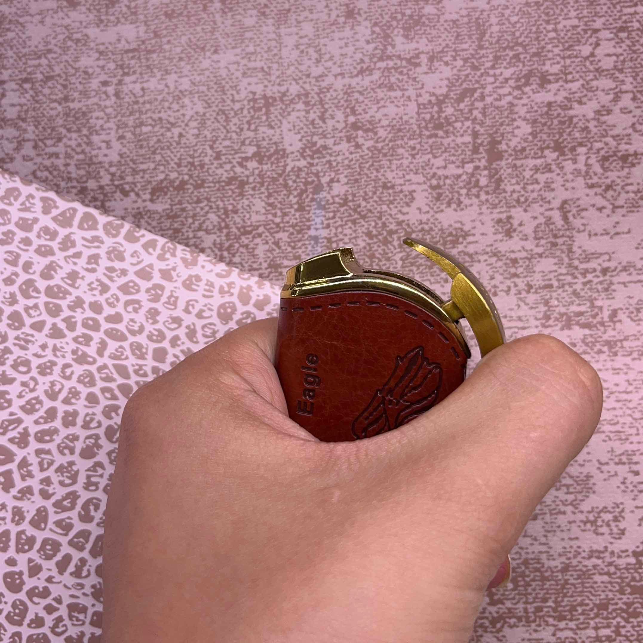 فندک گازی روکش چرم Eagle کد 5279 — تصویر ۳