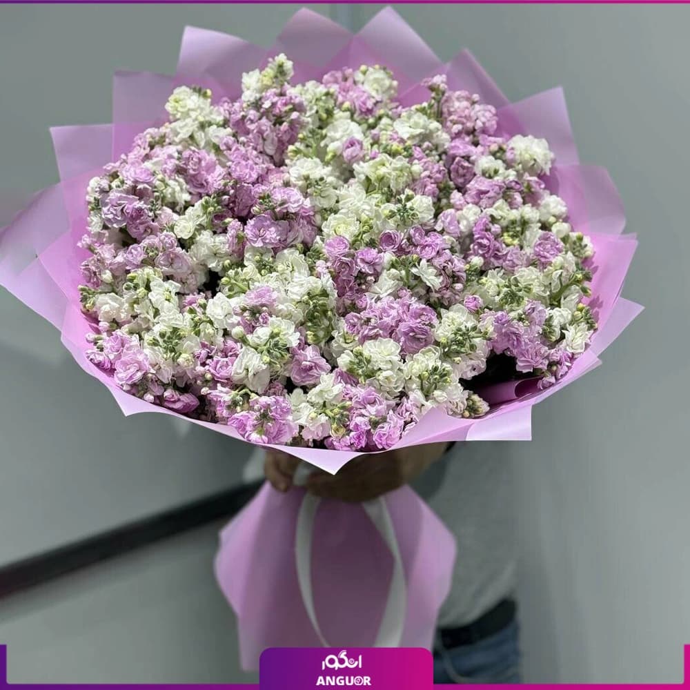 دسته گل شب بوی سفید و صورتی 49 عددی