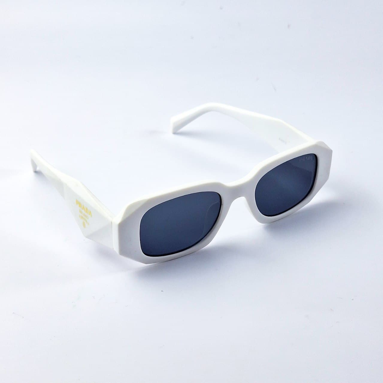 پرادا مستطیلی — تصویر ۸
