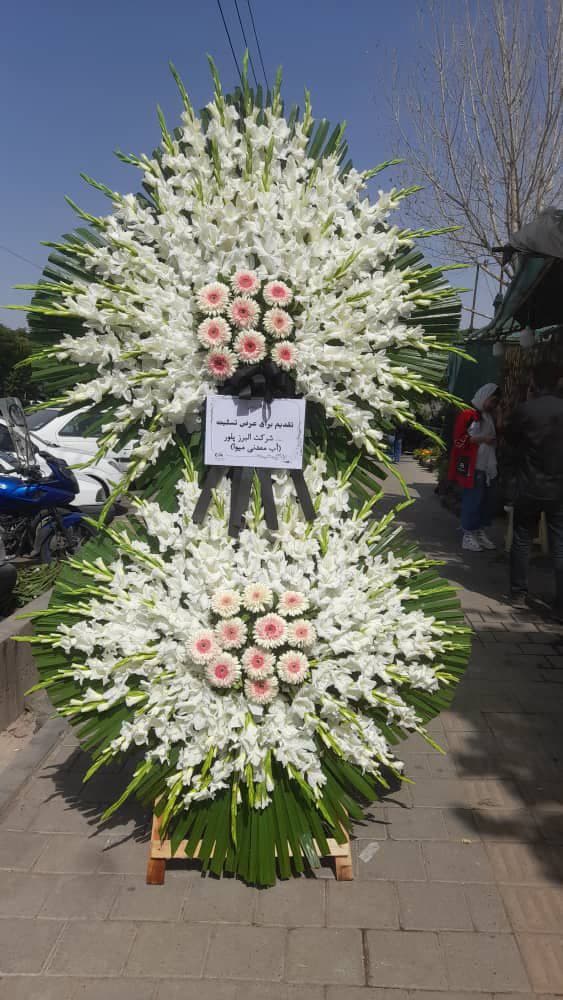 تاج گل دو طبقه کد ۳