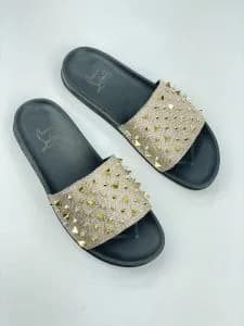 صندل اسلیپر کریستیان لوبوتین christian louboutin چرم لمه طلایی میخ دار میخ نامنظم