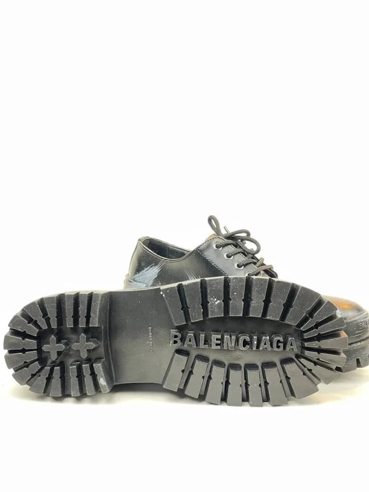 کد 2914 کفش بالنسیاگا BALENCIAGA لوفر بندی کلاسیک اسپرت رویه ساده چرم مشکی نقاشی قطره — تصویر ۶