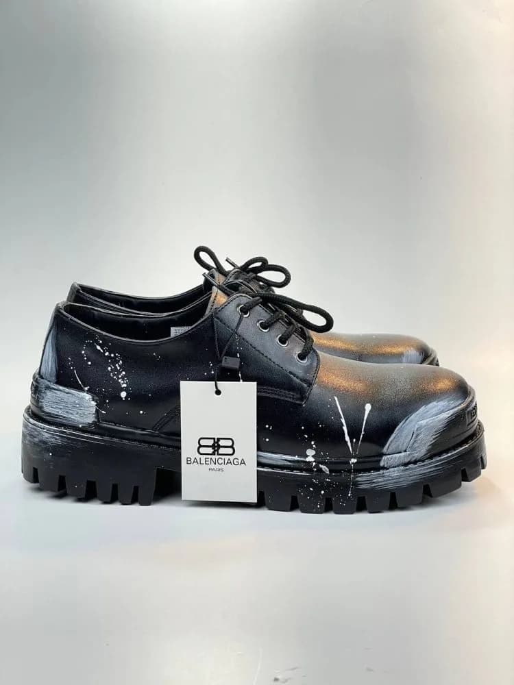 کد 2914 کفش بالنسیاگا BALENCIAGA لوفر بندی کلاسیک اسپرت رویه ساده چرم مشکی نقاشی قطره