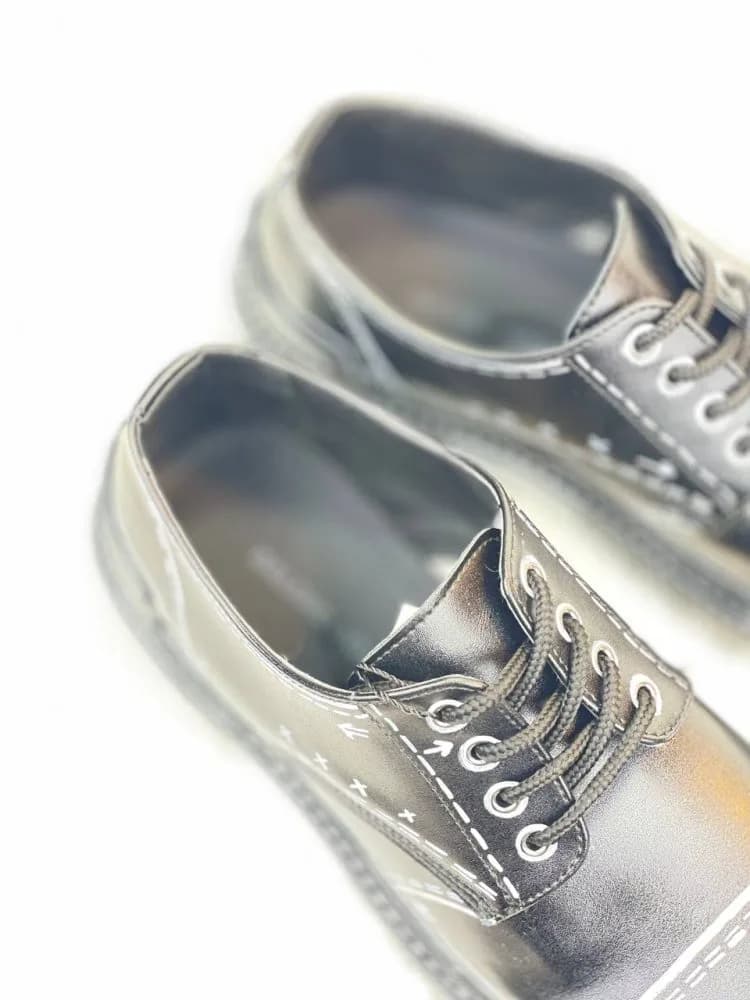 کد 2910 کفش بالنسیاگا BALENCIAGA لوفر بندی کلاسیک اسپرت رویه ساده چرم مشکی نقاشی خطی — تصویر ۷