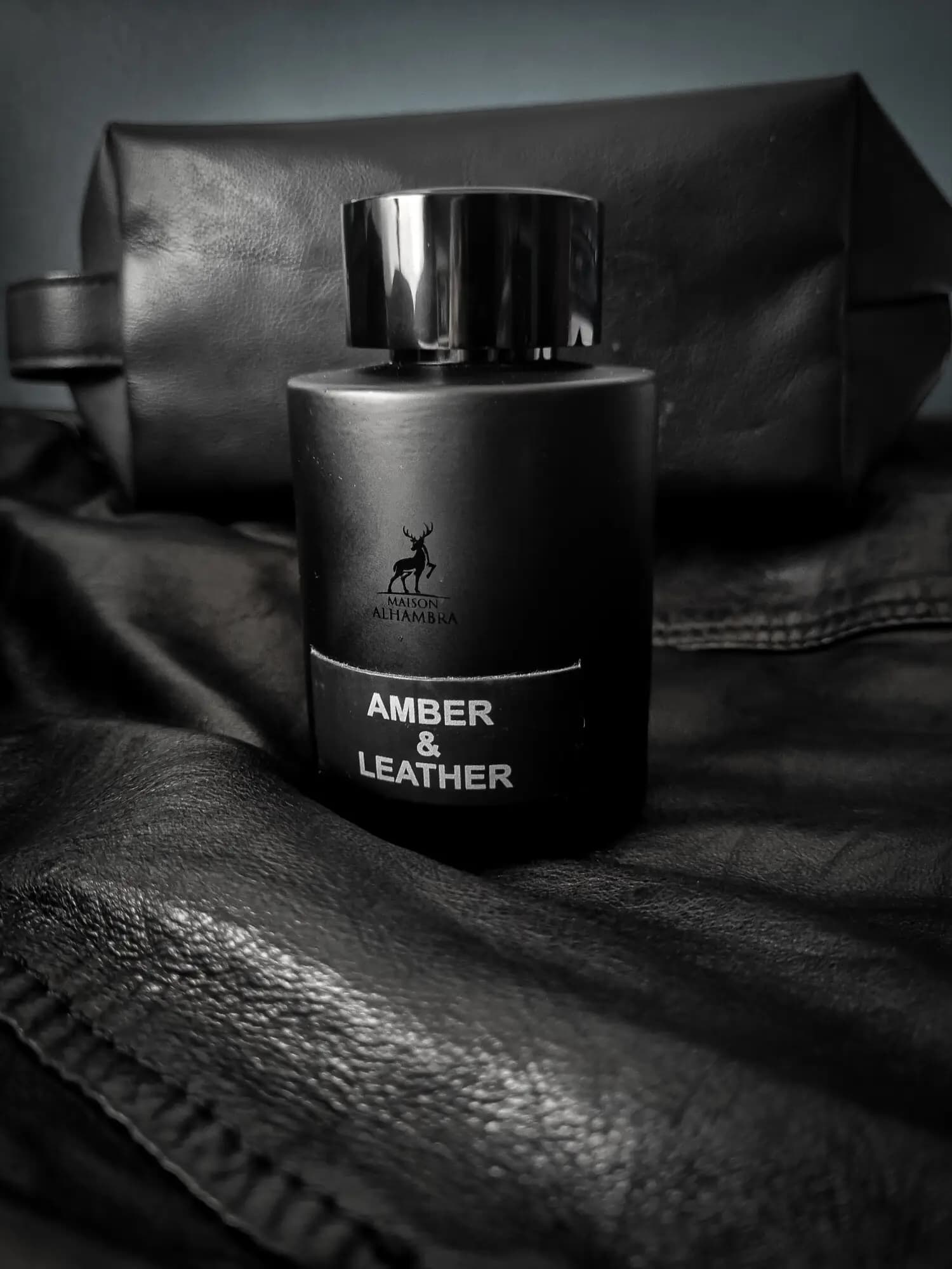 عطر ادکلن الحمبرا اوپولنس لدر ( امبر لدر) اصل | Maison Alhambra Amber Leather — تصویر ۸