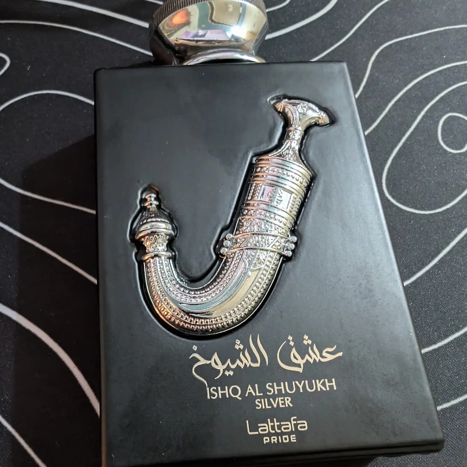 عطر ادکلن لطافه عشق الشیوخ سیلور اصل | Lattafa Perfumes Ishq Al Shuyukh Silver — تصویر ۷