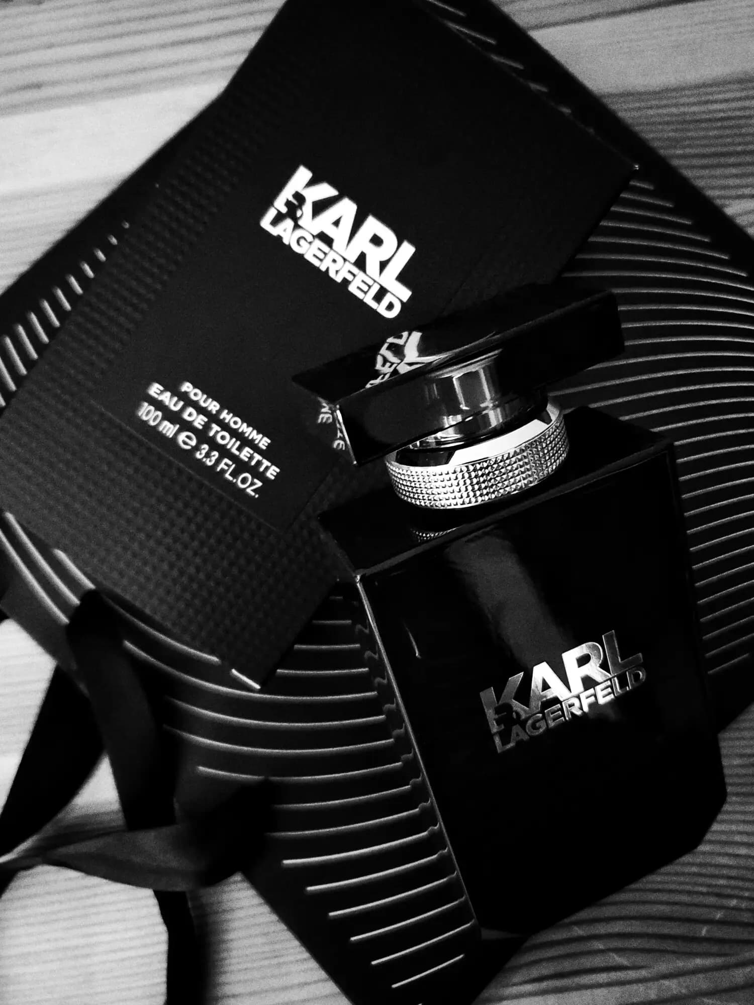 عطر ادکلن کارل لاگرفلد فور هیم اصل | Karl Lagerfeld Karl Lagerfeld for Him — تصویر ۴
