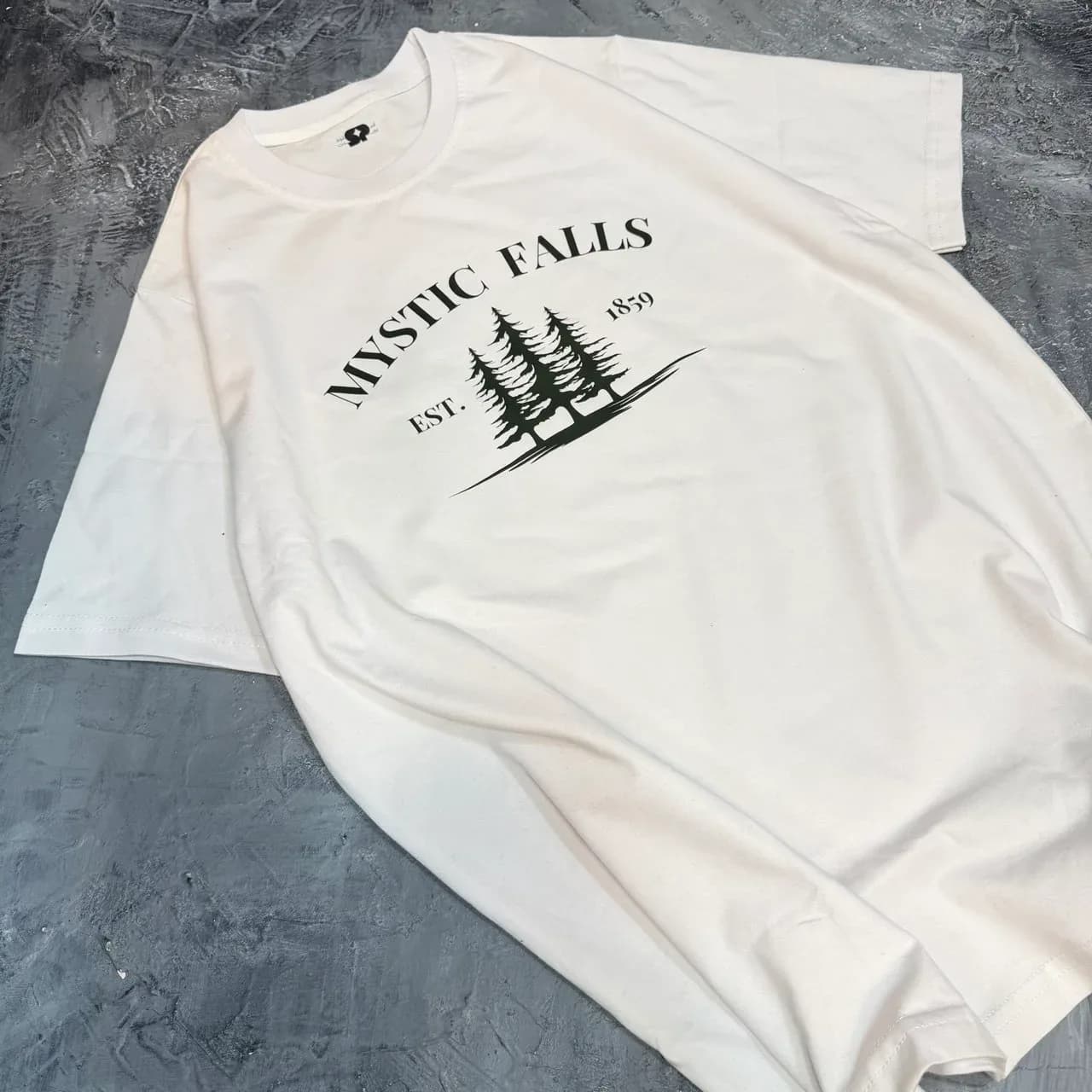 تیشرت طرح MYSTIC FALLS