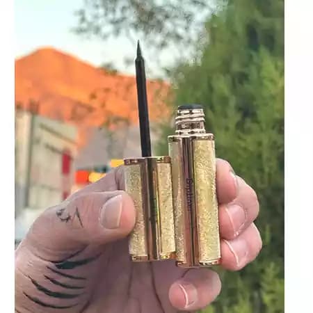 خط چشم ماژیکی ویدی مدل گلیتری — تصویر ۲
