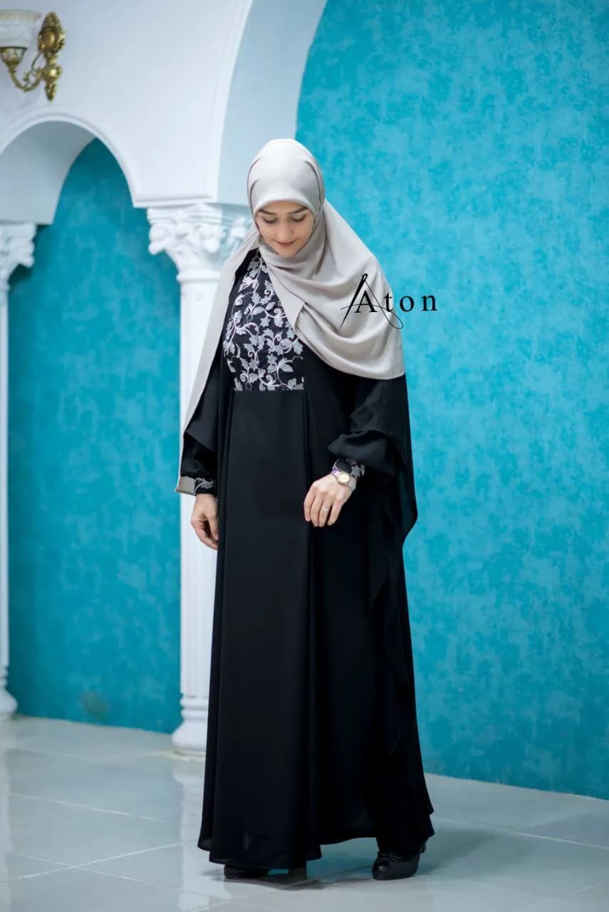 عبا آسمان مجلل — تصویر ۳