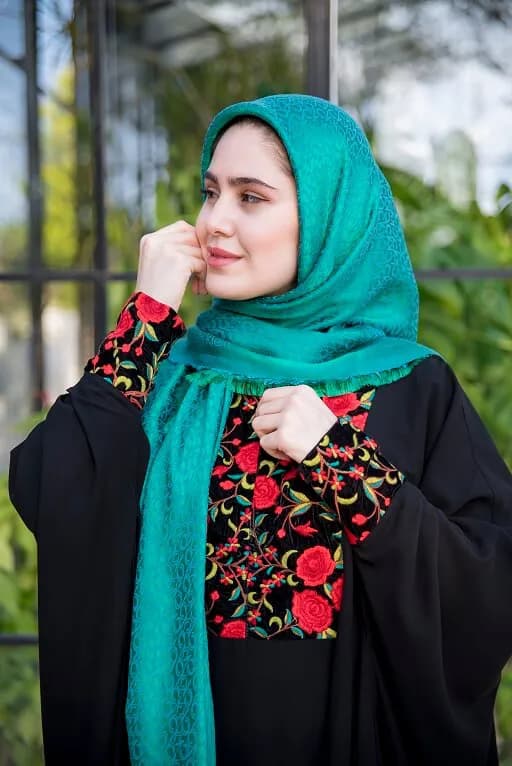 تابان گل سرخی — تصویر ۲