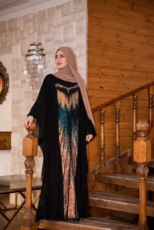 عبا زمرد اصیل — تصویر ۳