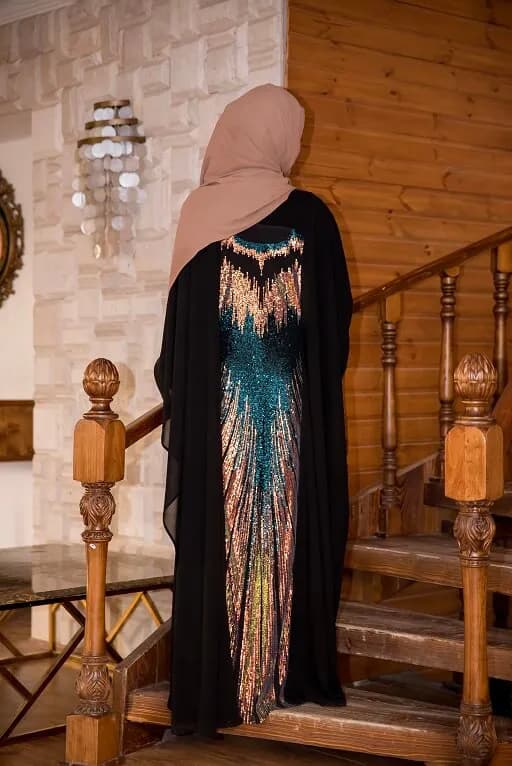 عبا زمرد اصیل — تصویر ۲